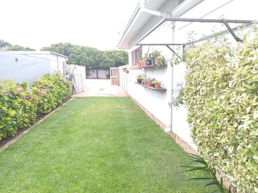 4 Bedroom Property for Sale in Hartenbos Central Western Cape